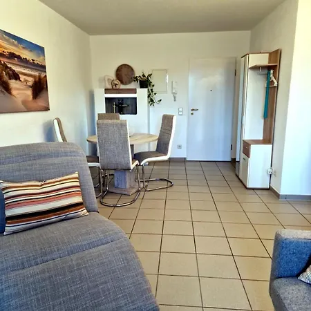 Tiki Moana Moderne In Strandnaehe Usedom Heringsdorf (Usedom)